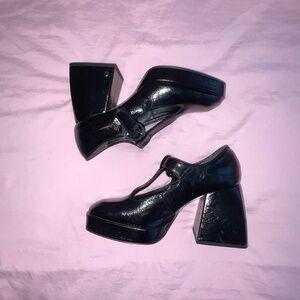 Black Mary Jane Pumps